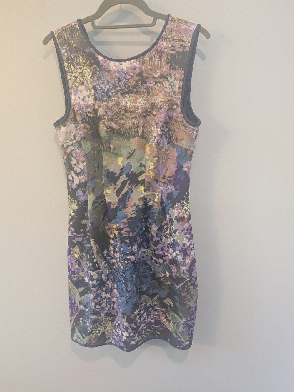 White House Black Market Floral/Abstract Watercolor Sheath Dress